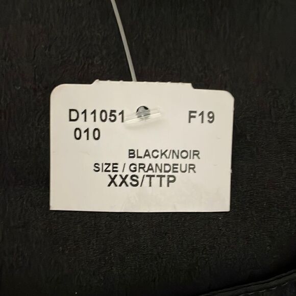 LE Chateau Sleeveless Relaxed Fit Tank Size XXS - Picture 5 of 8